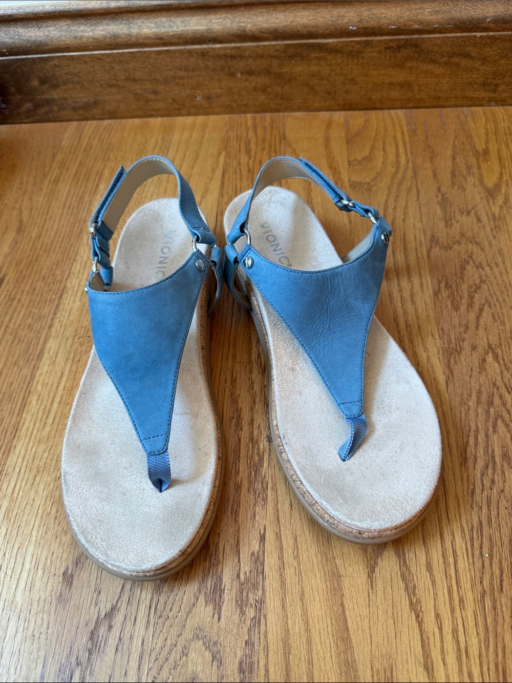 Vionic Kirra ll Blue Suede Thong Sandals with Comfort and Style Size 9